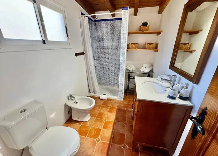 El Almendro Apartment *